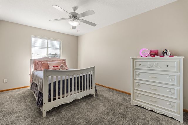 10 Ash Court, North Liberty, IA 52317