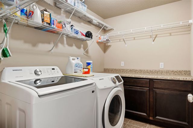 10 Ash Court, North Liberty, IA 52317