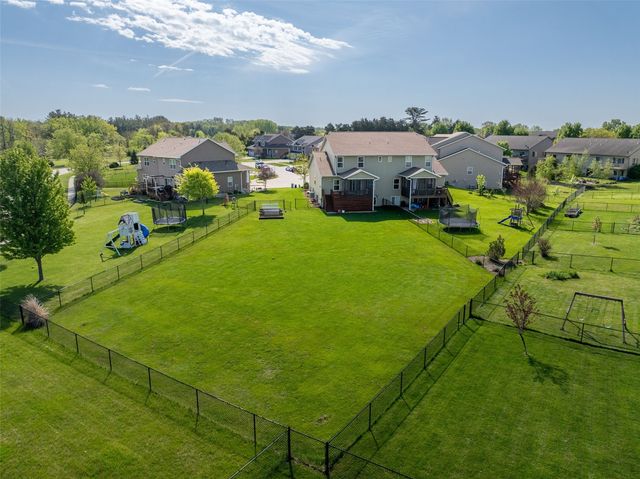 10 Ash Court, North Liberty, IA 52317