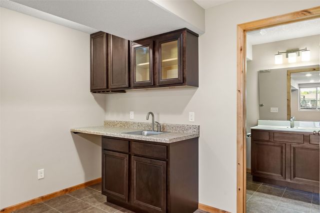 10 Ash Court, North Liberty, IA 52317