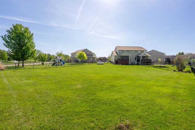 10 Ash Court, North Liberty, IA 52317