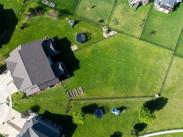 10 Ash Court, North Liberty, IA 52317