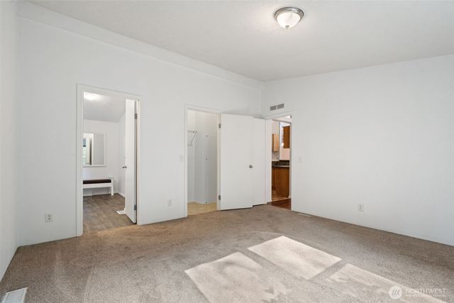 361 N Rainbow Way W, Hoodsport, WA 98548
