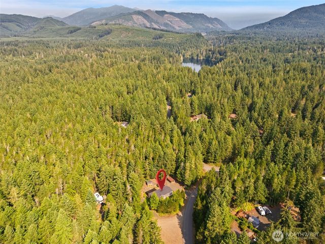 361 N Rainbow Way W, Hoodsport, WA 98548