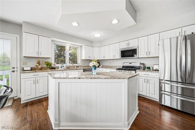 7285 Summerhill Drive, Concord Twp, OH 44077