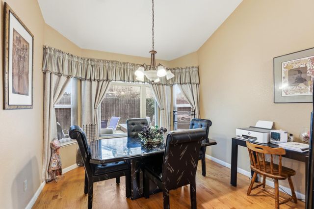 1637 Bridgecreek Dr, Sacramento, CA 95833