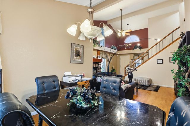 1637 Bridgecreek Dr, Sacramento, CA 95833