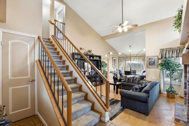 1637 Bridgecreek Dr, Sacramento, CA 95833