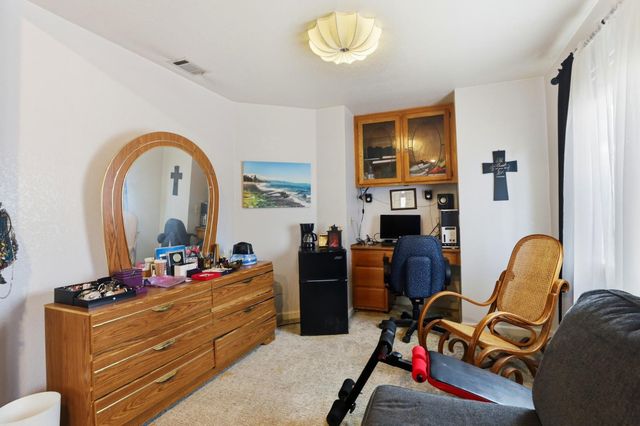 1637 Bridgecreek Dr, Sacramento, CA 95833