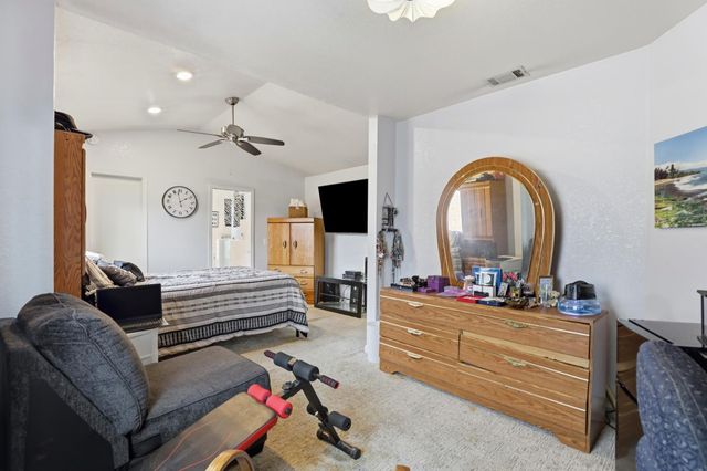 1637 Bridgecreek Dr, Sacramento, CA 95833