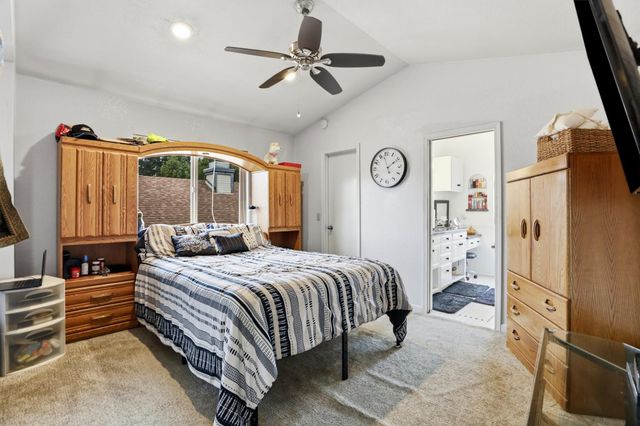 1637 Bridgecreek Dr, Sacramento, CA 95833