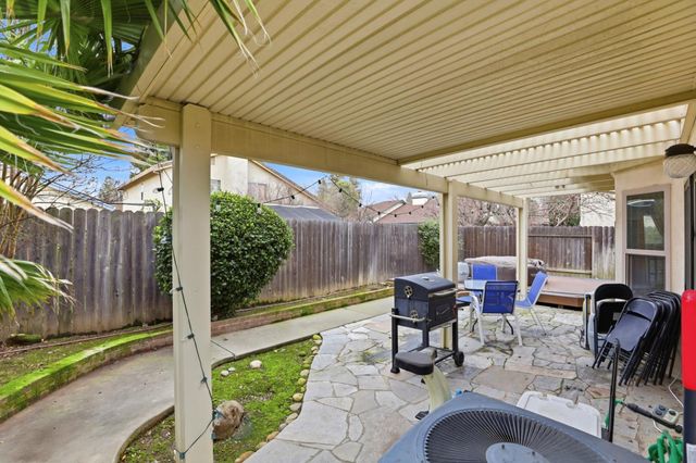 1637 Bridgecreek Dr, Sacramento, CA 95833