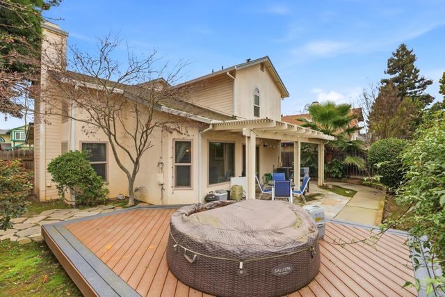 1637 Bridgecreek Dr, Sacramento, CA 95833