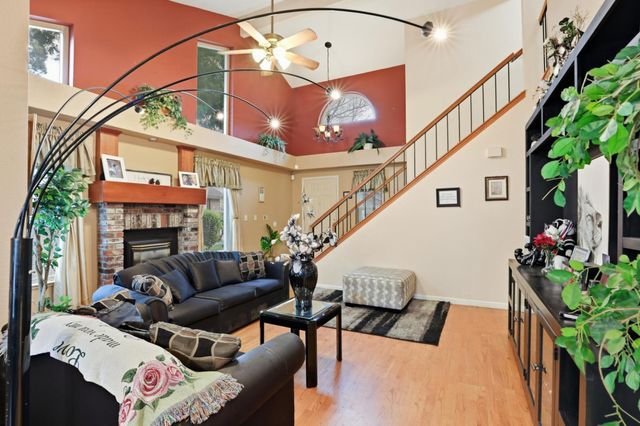 1637 Bridgecreek Dr, Sacramento, CA 95833