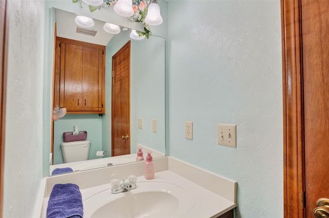 1901 Ives Way, Choctaw, OK 73020