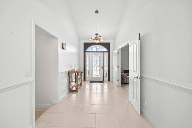 1345 Spanish Lace Lane, Vero Beach, FL 32963