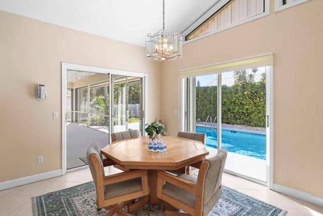 1345 Spanish Lace Lane, Vero Beach, FL 32963