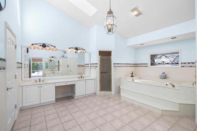 1345 Spanish Lace Lane, Vero Beach, FL 32963