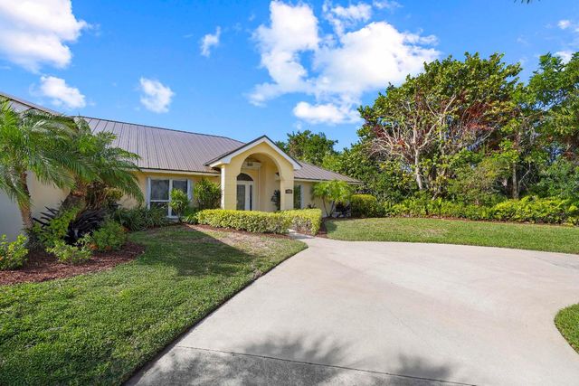 1345 Spanish Lace Lane, Vero Beach, FL 32963