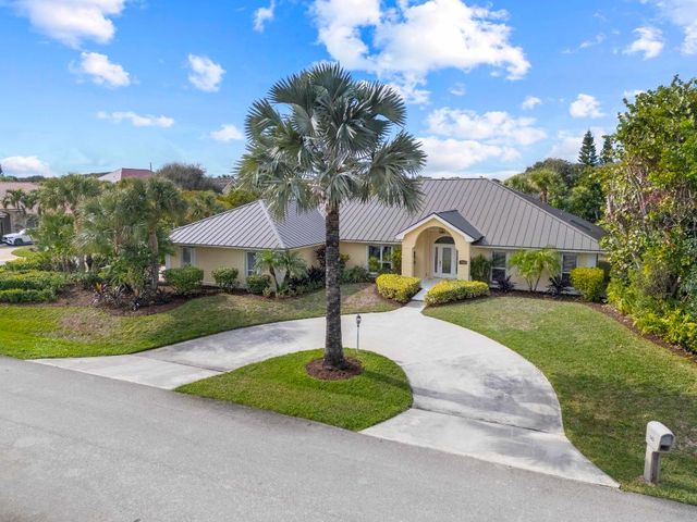 1345 Spanish Lace Lane, Vero Beach, FL 32963