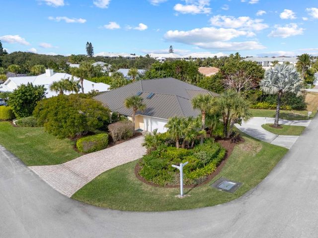 1345 Spanish Lace Lane, Vero Beach, FL 32963