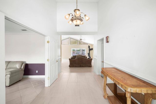 1345 Spanish Lace Lane, Vero Beach, FL 32963