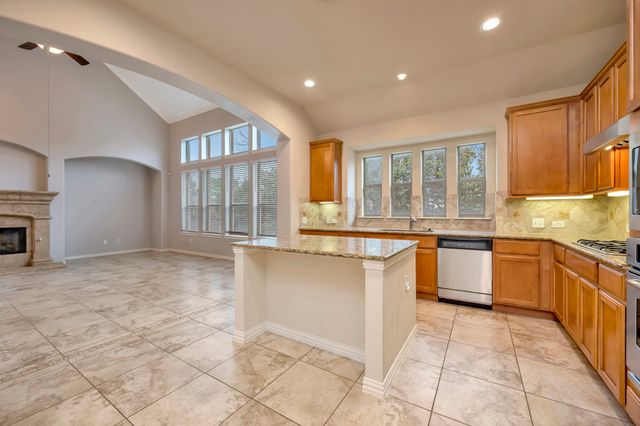 3928 Bamberg Lane, Fort Worth, TX 76244