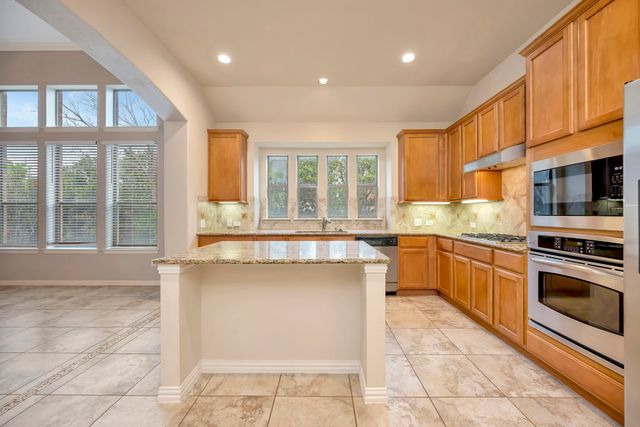 3928 Bamberg Lane, Fort Worth, TX 76244