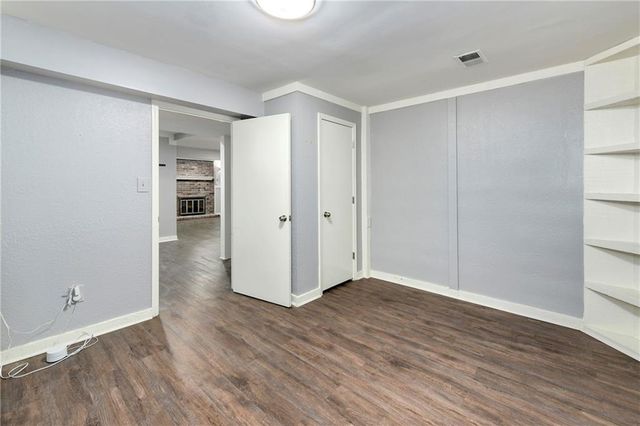 8266 Monrovia Street, Lenexa, KS 66215