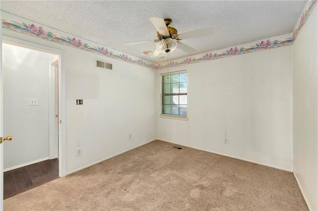 8266 Monrovia Street, Lenexa, KS 66215