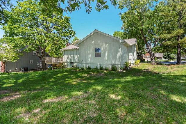 8266 Monrovia Street, Lenexa, KS 66215