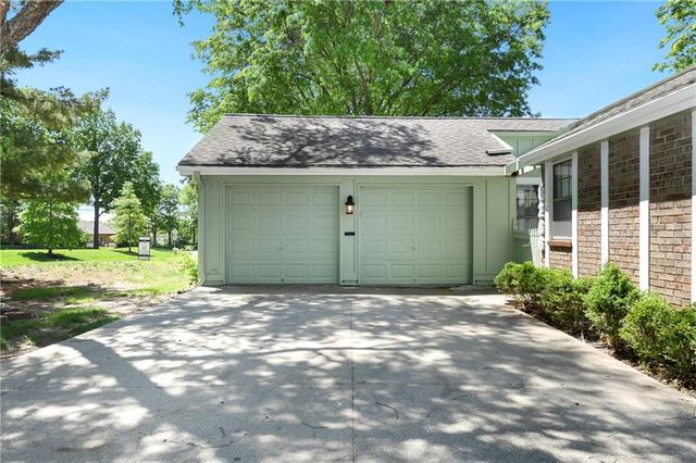 8266 Monrovia Street, Lenexa, KS 66215