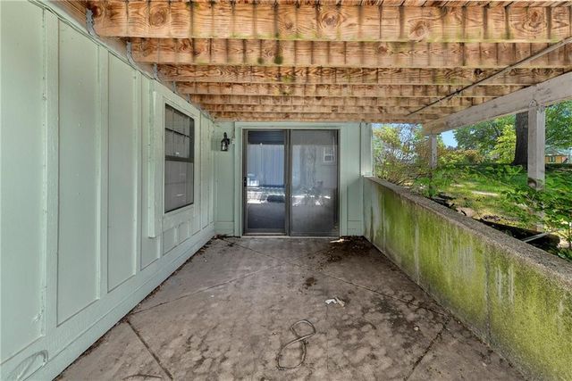8266 Monrovia Street, Lenexa, KS 66215