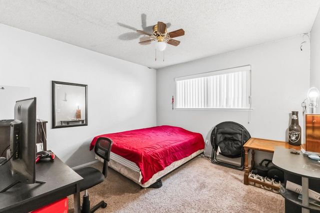 1504 Scott Avenue, Clovis, CA 93611