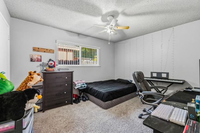 1504 Scott Avenue, Clovis, CA 93611