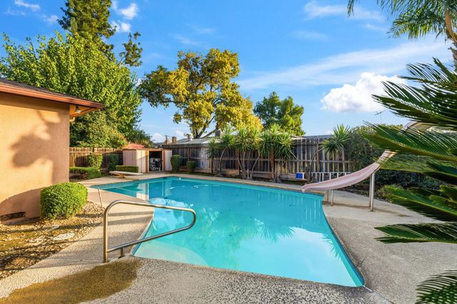 1504 Scott Avenue, Clovis, CA 93611