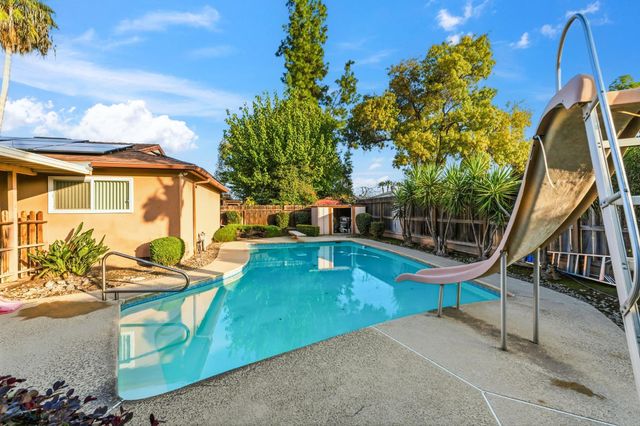 1504 Scott Avenue, Clovis, CA 93611