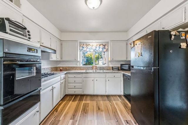 1504 Scott Avenue, Clovis, CA 93611