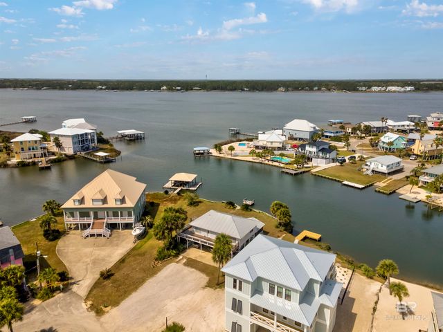 916 Shoreland Drive, Gulf Shores, AL 36542