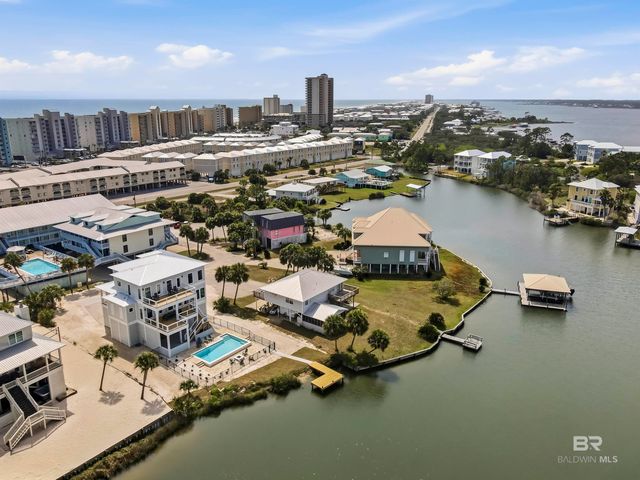 916 Shoreland Drive, Gulf Shores, AL 36542