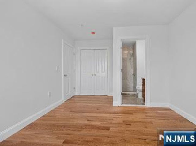315 7th Street 703, Union City, NJ 07087