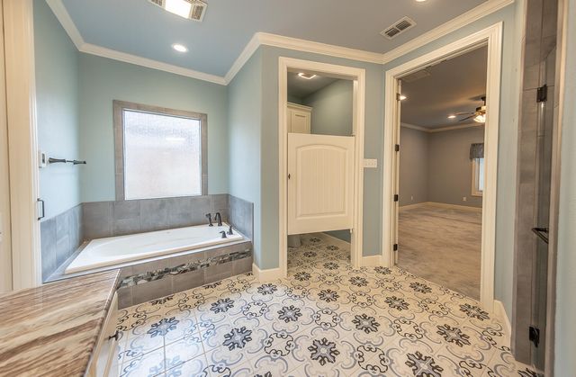 8 Wilshire Boulevard, Lubbock, TX 79416