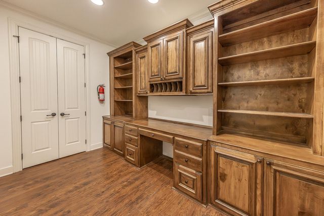 8 Wilshire Boulevard, Lubbock, TX 79416