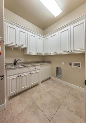 8 Wilshire Boulevard, Lubbock, TX 79416