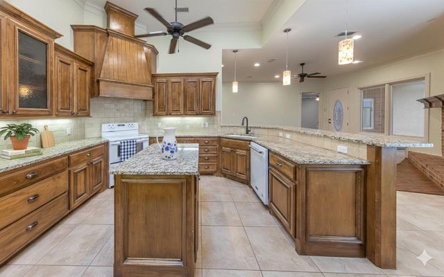 8 Wilshire Boulevard, Lubbock, TX 79416