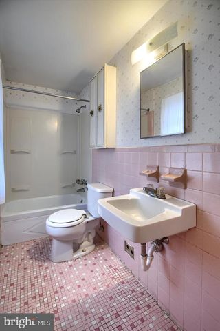 246 HOLLY HILL RD, Richboro, PA 18954