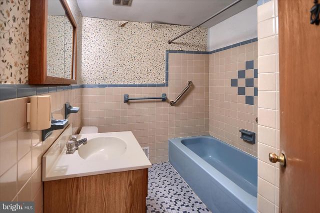 246 HOLLY HILL RD, Richboro, PA 18954