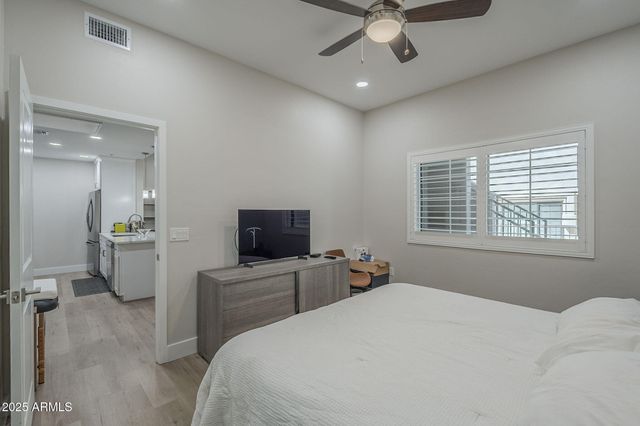 2038 E RIVER Road 101, Tucson, AZ 85718