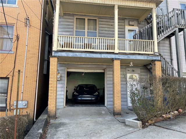 3884 East St, Observatory Hill, PA 15214