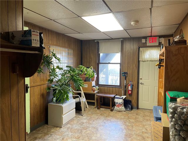 3884 East St, Observatory Hill, PA 15214
